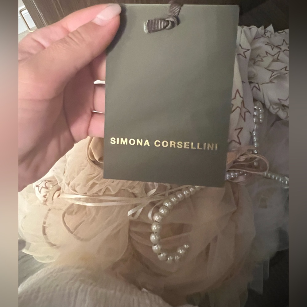 Simona Corsellini Italian hand made dress, as seen on supermodel Bella Hadid - Picture 10 of 11